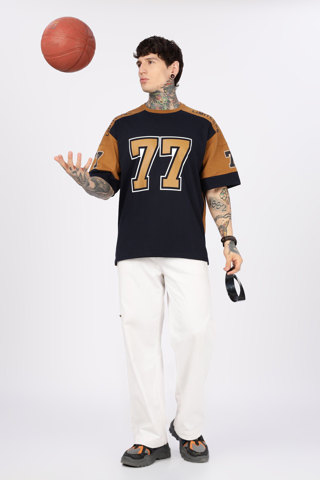 Basketball: Oversized T-shirt
