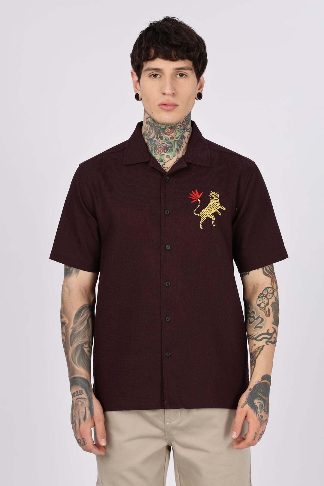 Tiger: Embroidery Textured Fabric Cuban shirt