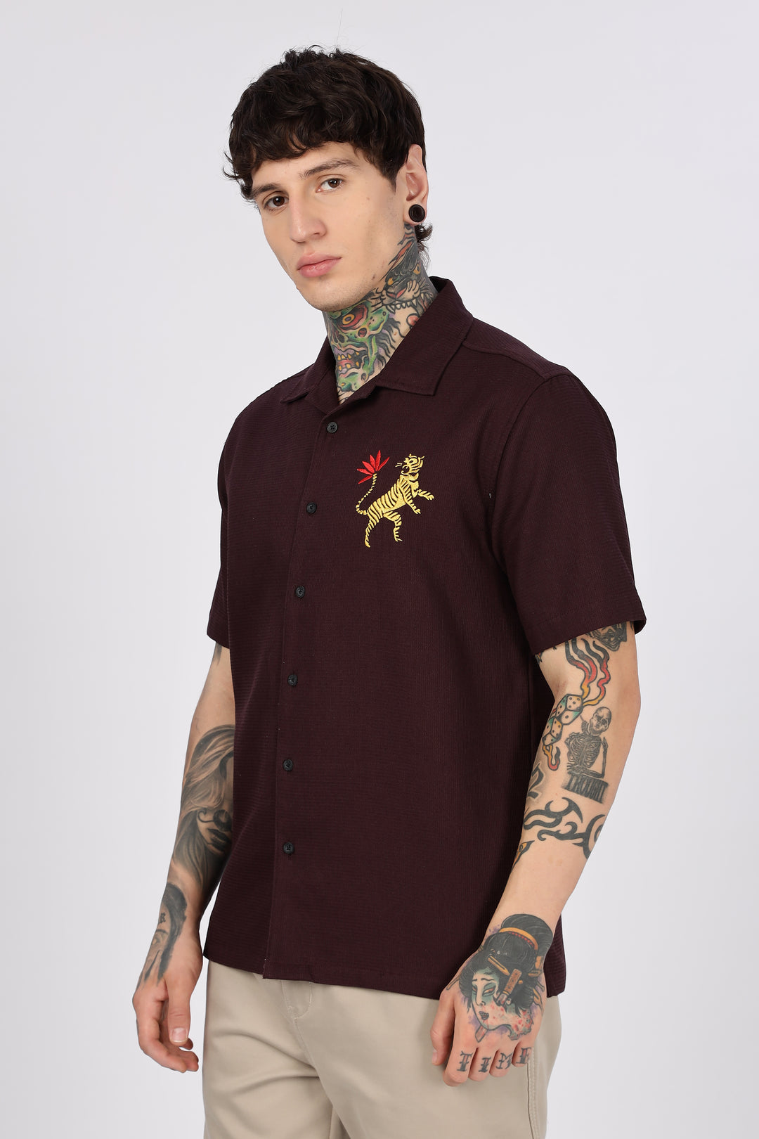 Tiger: Embroidery Textured Fabric Cuban shirt