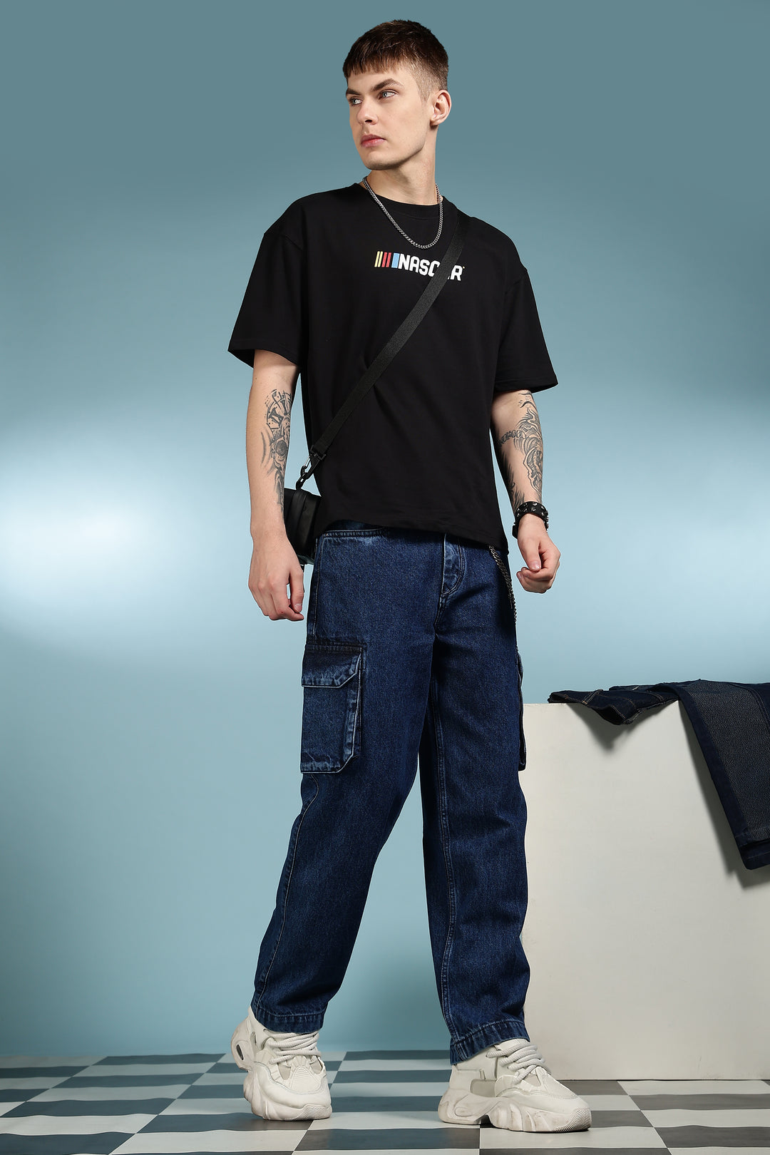 Classic: washed twin pockets cargo pants