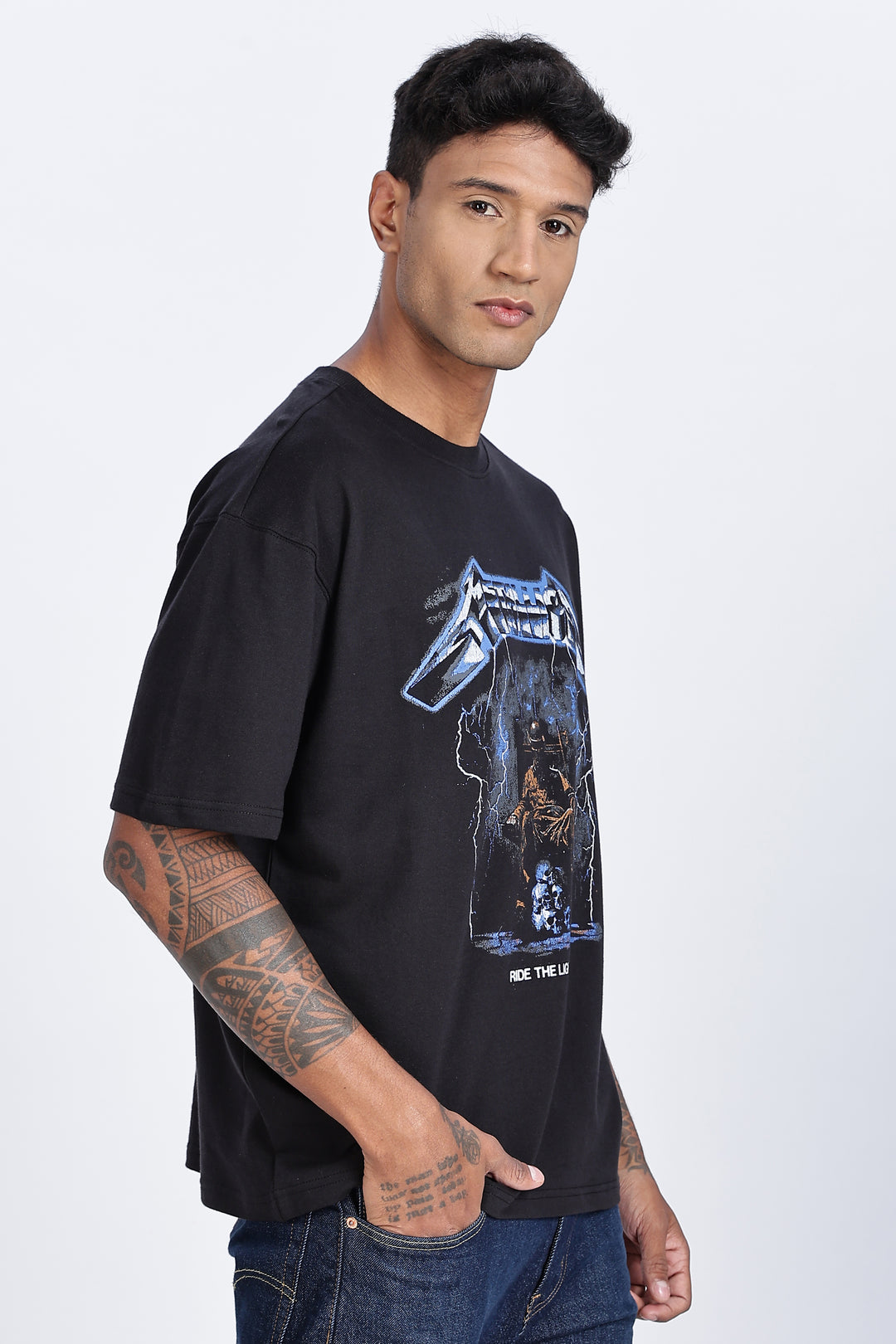 Thunder: Black Oversized T-shirts