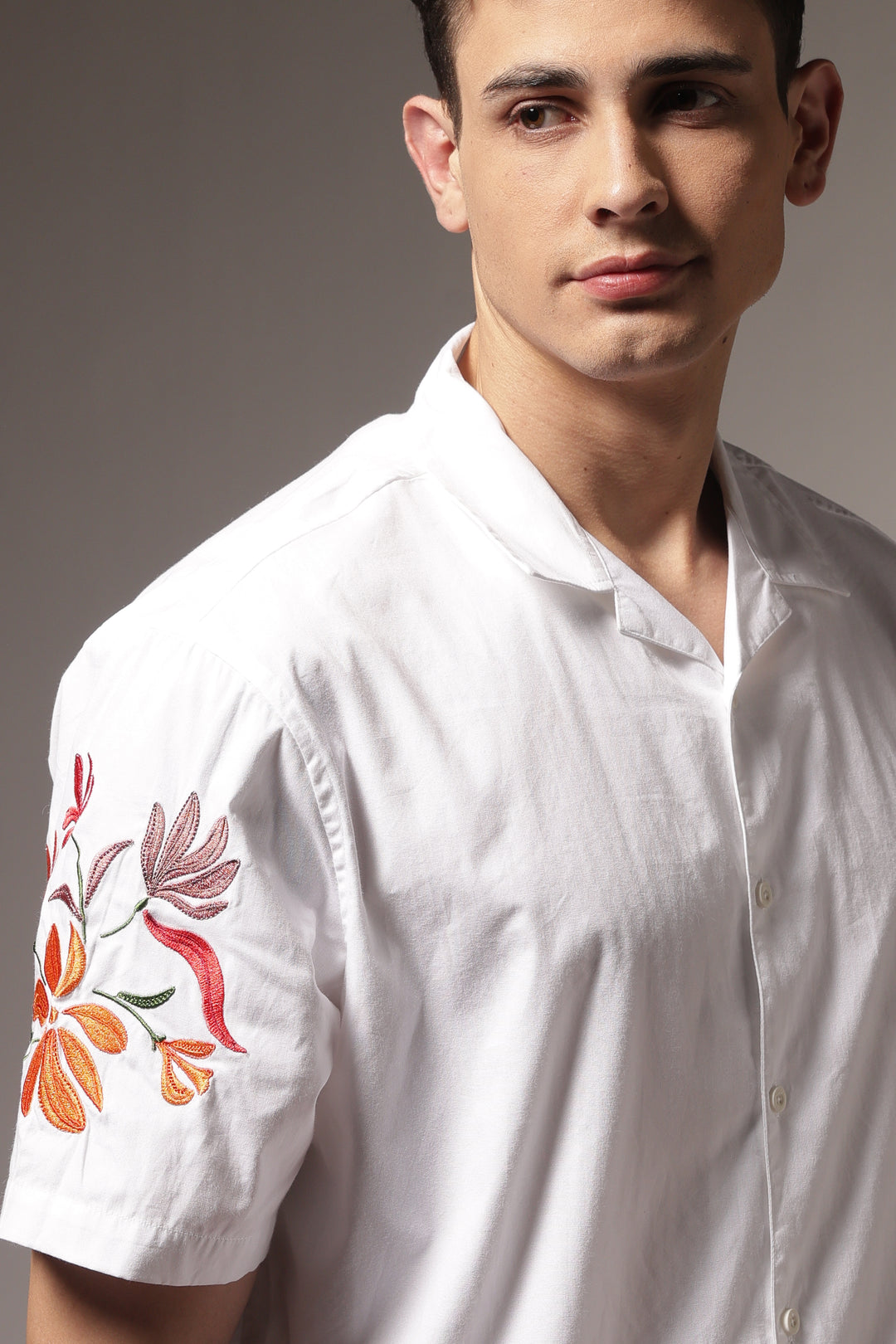 Sakura: Embroidery White Cotton Oversized Shirt