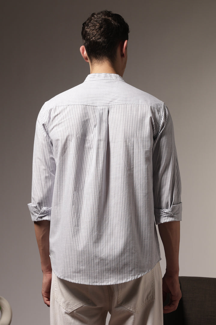 Songbird : Mandarin Collar Embroidery Shirt