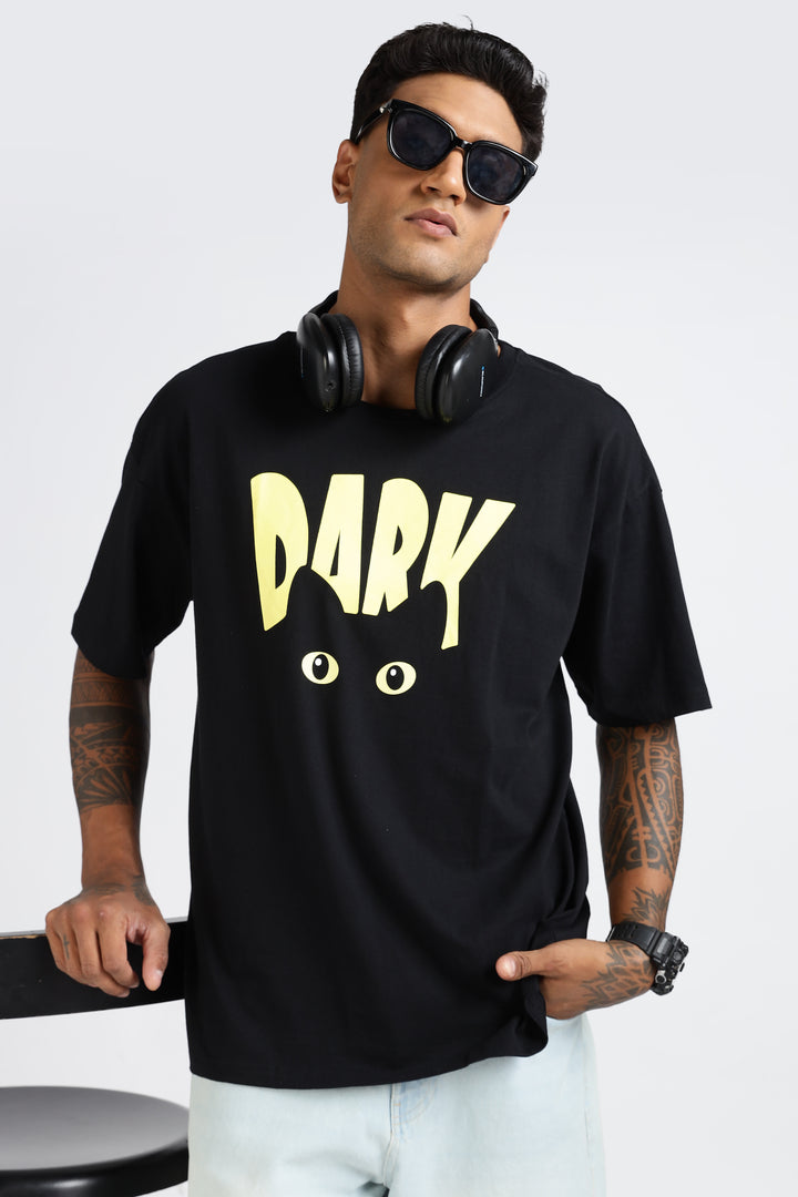 Dark: Oversized T-shirt