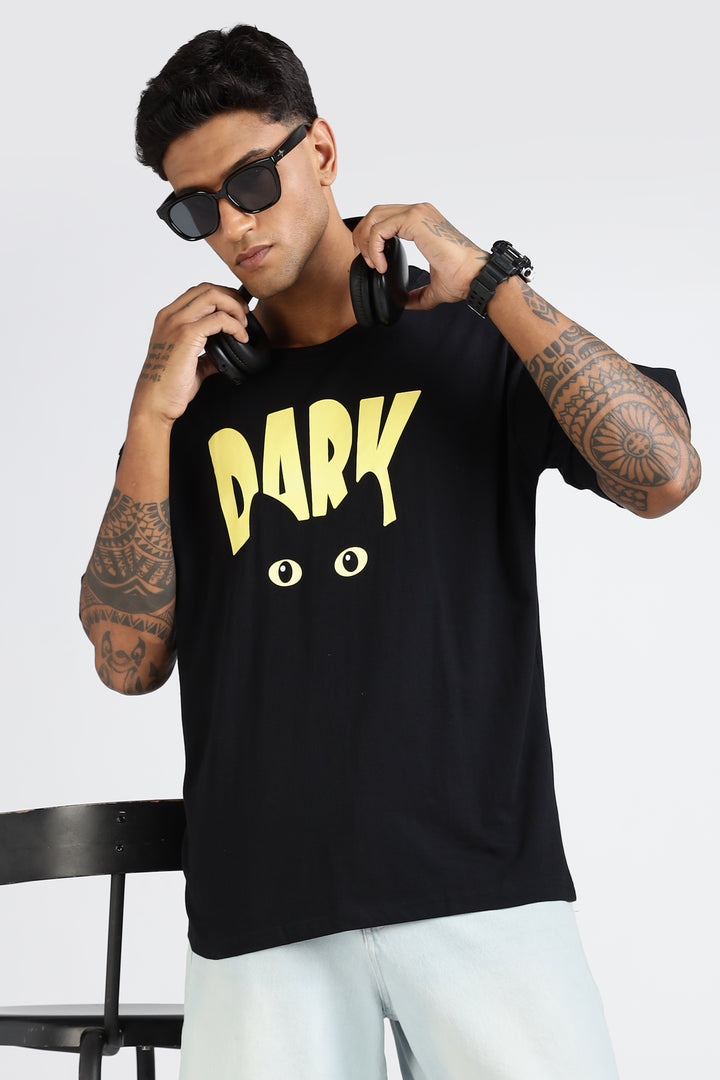 Dark: Oversized T-shirt