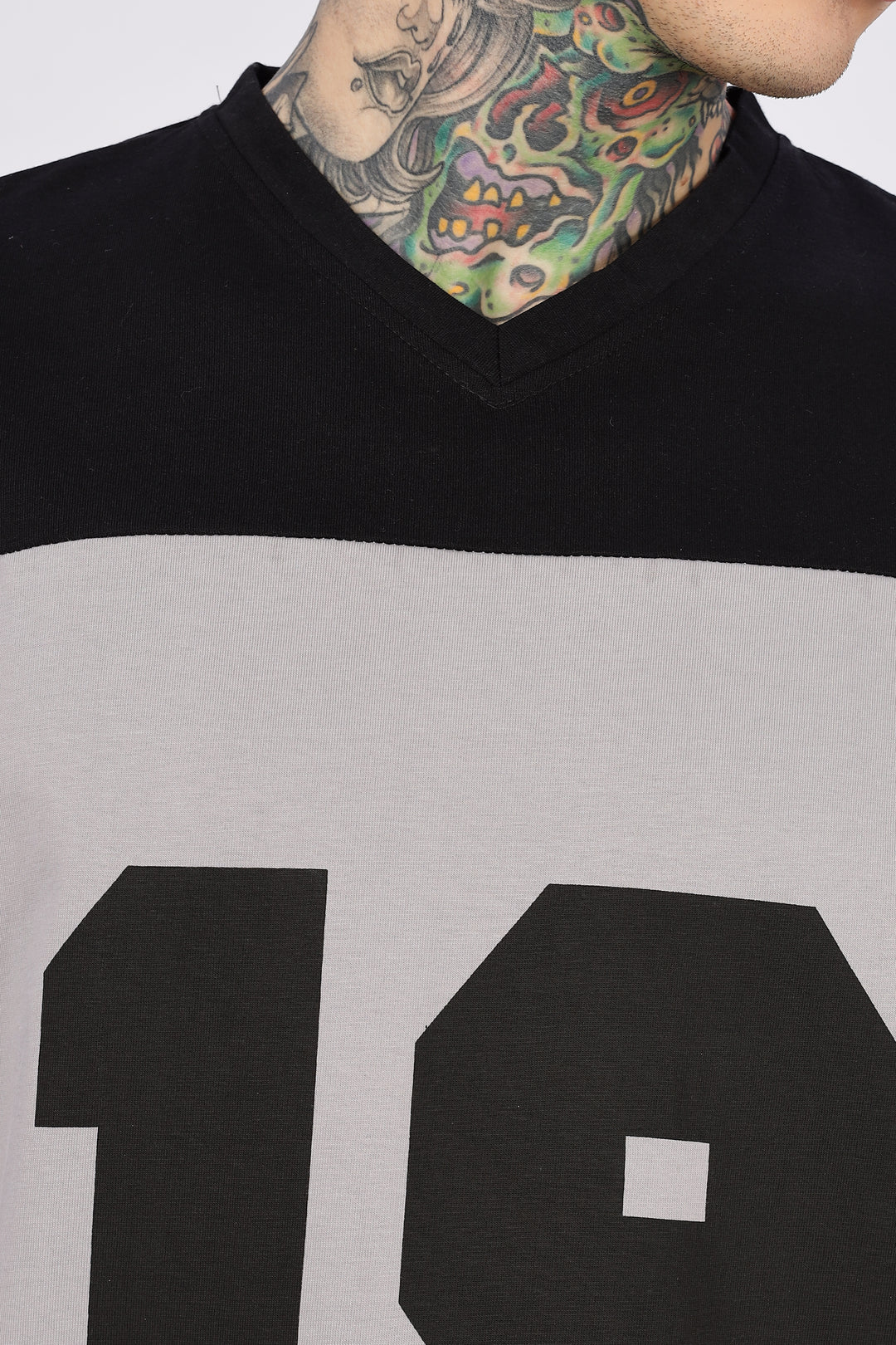 One-Nine: Oversized T-shirts