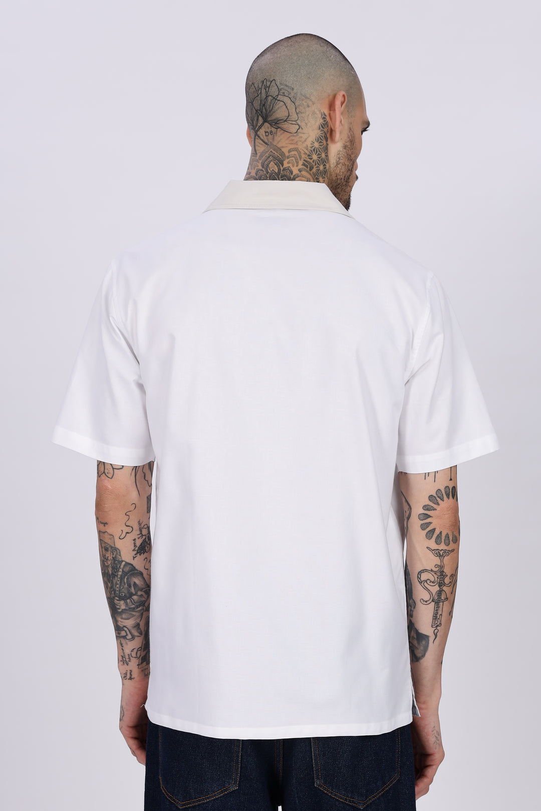 White Desert Embroidery Cuban Shirt