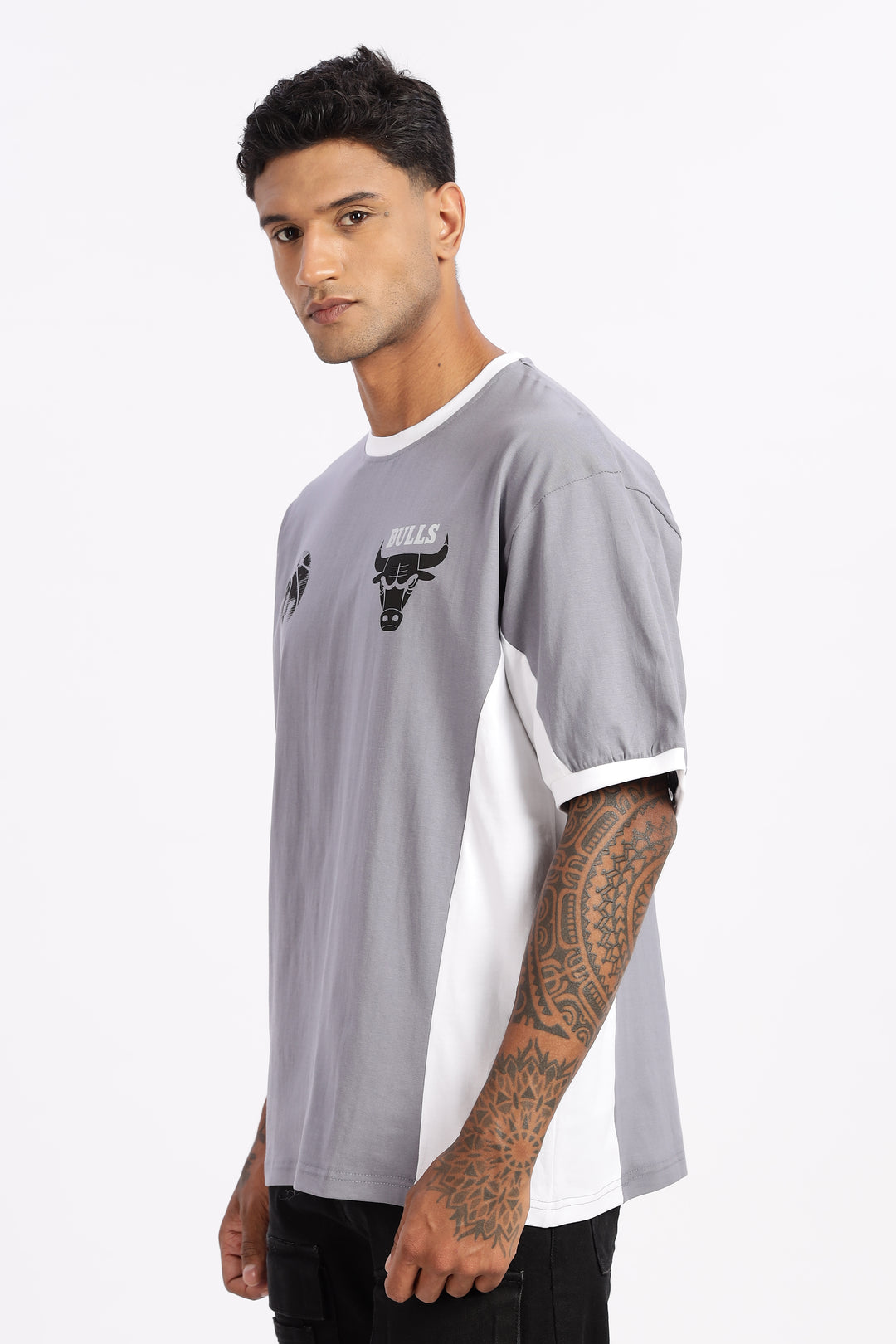 Chicago: Light Grey Oversized T-shirt