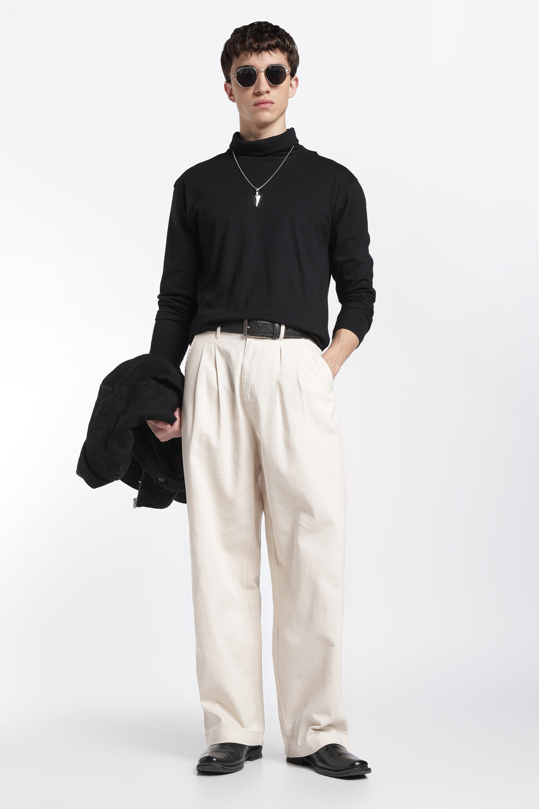Korean Fit: Straight Creamish Navy Pants