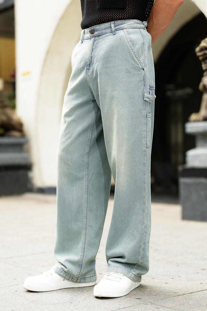 Light Blue Baggy Jeans Street Style
