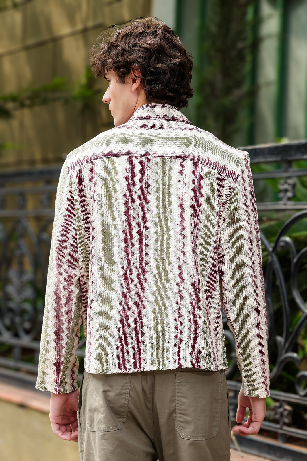 Long Sleeves : Zig Zag Crochet Shirt