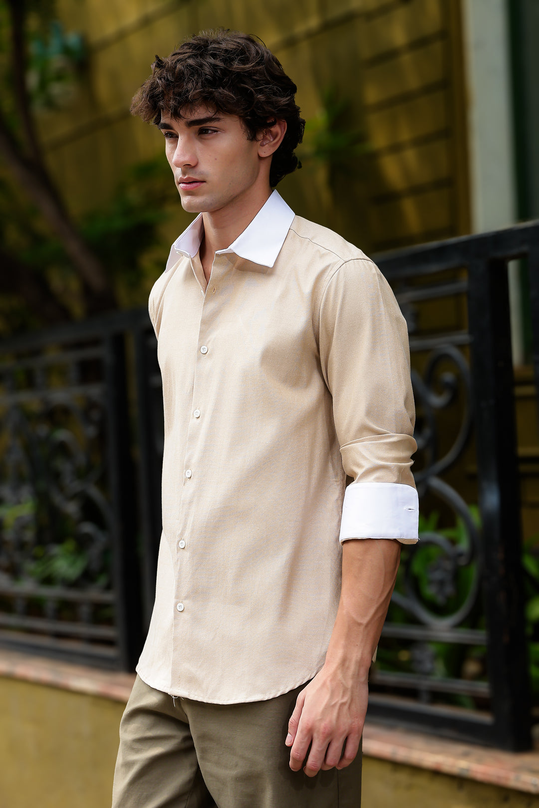 Contrast Collar : Oxford Beige Shirt