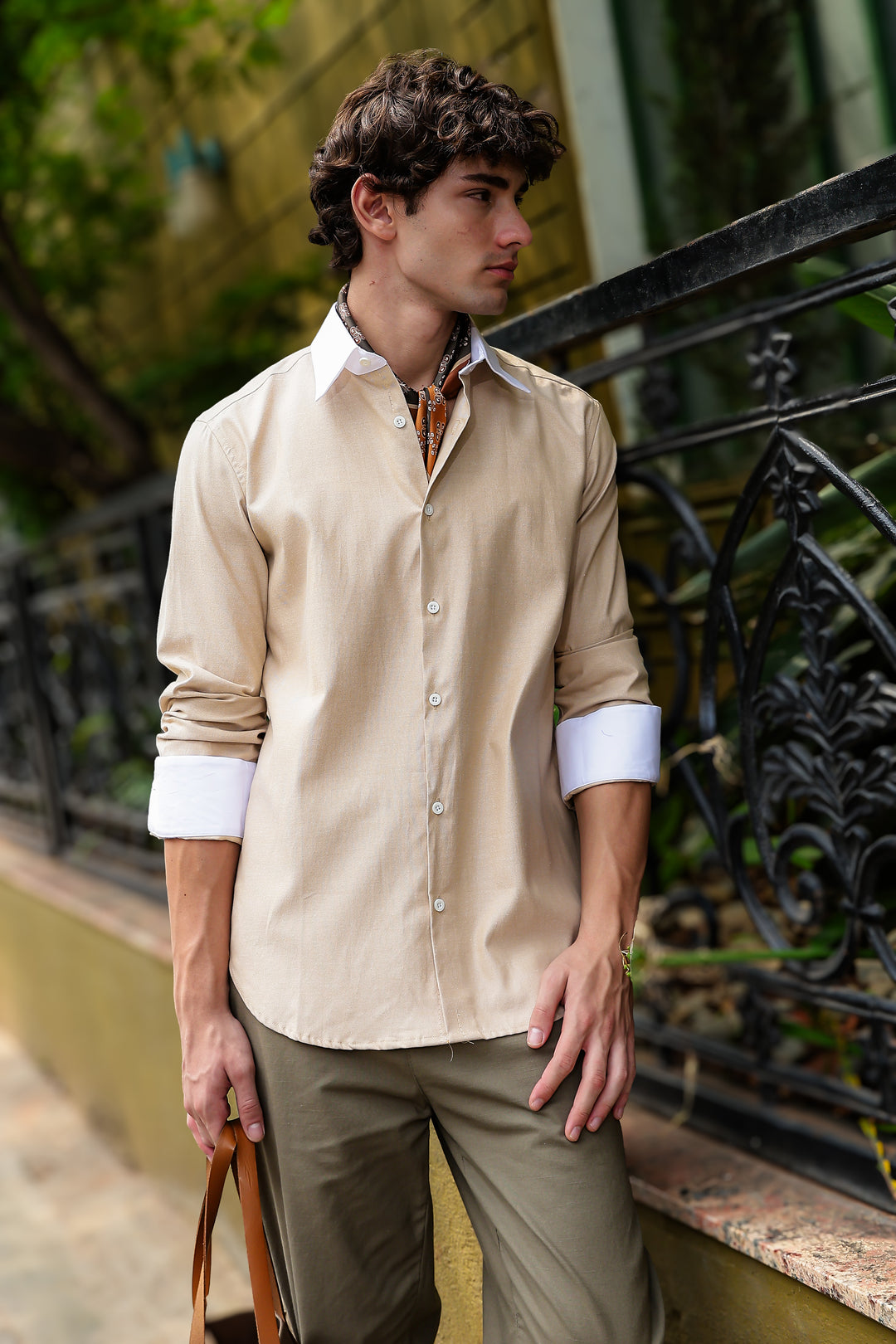 Contrast Collar : Oxford Beige Shirt