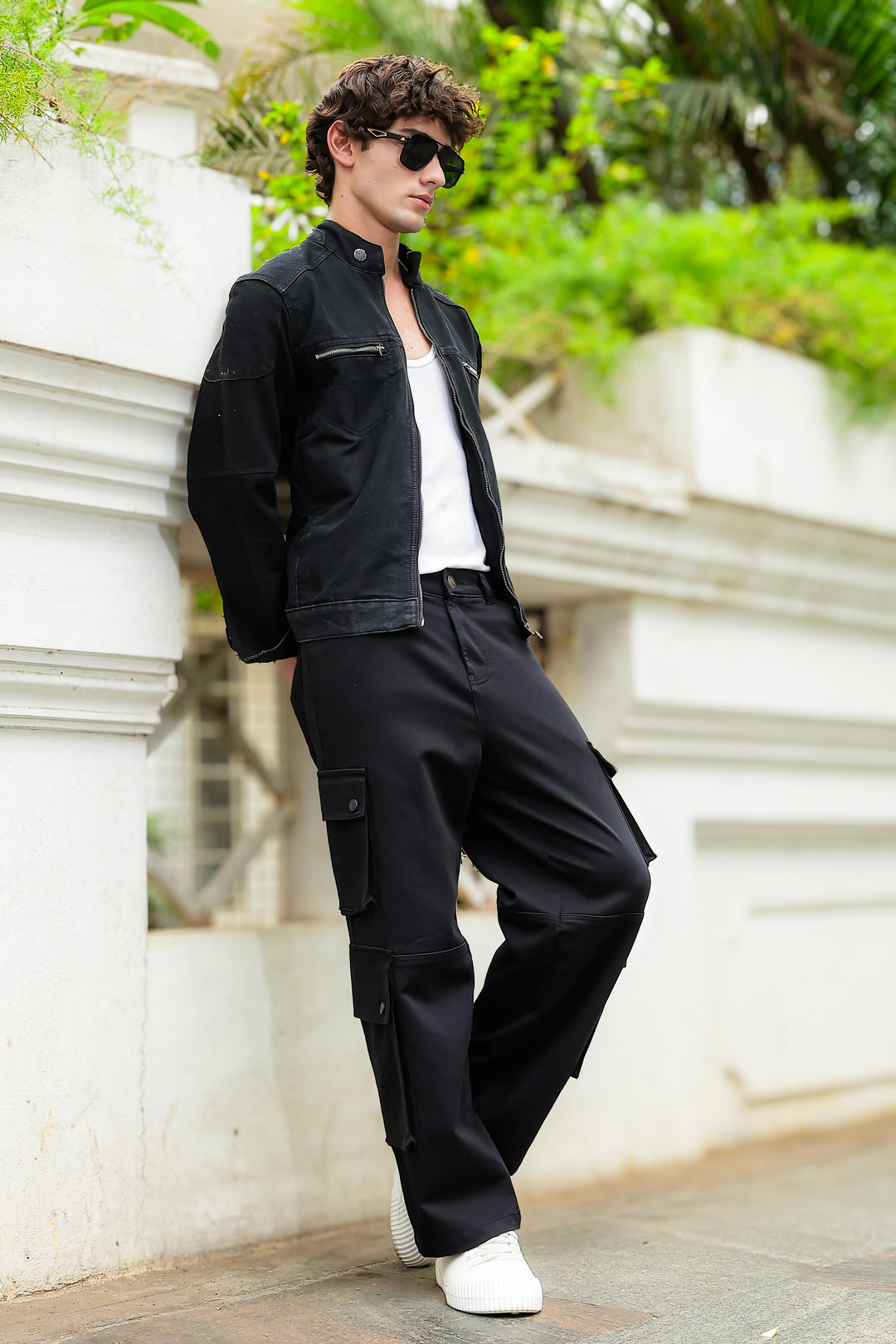 Classic: Black Twill Cargo Pants