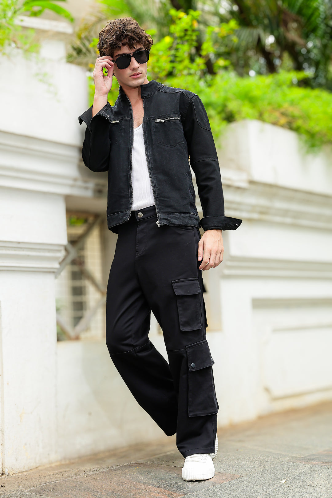 Classic: Black Twill Cargo Pants