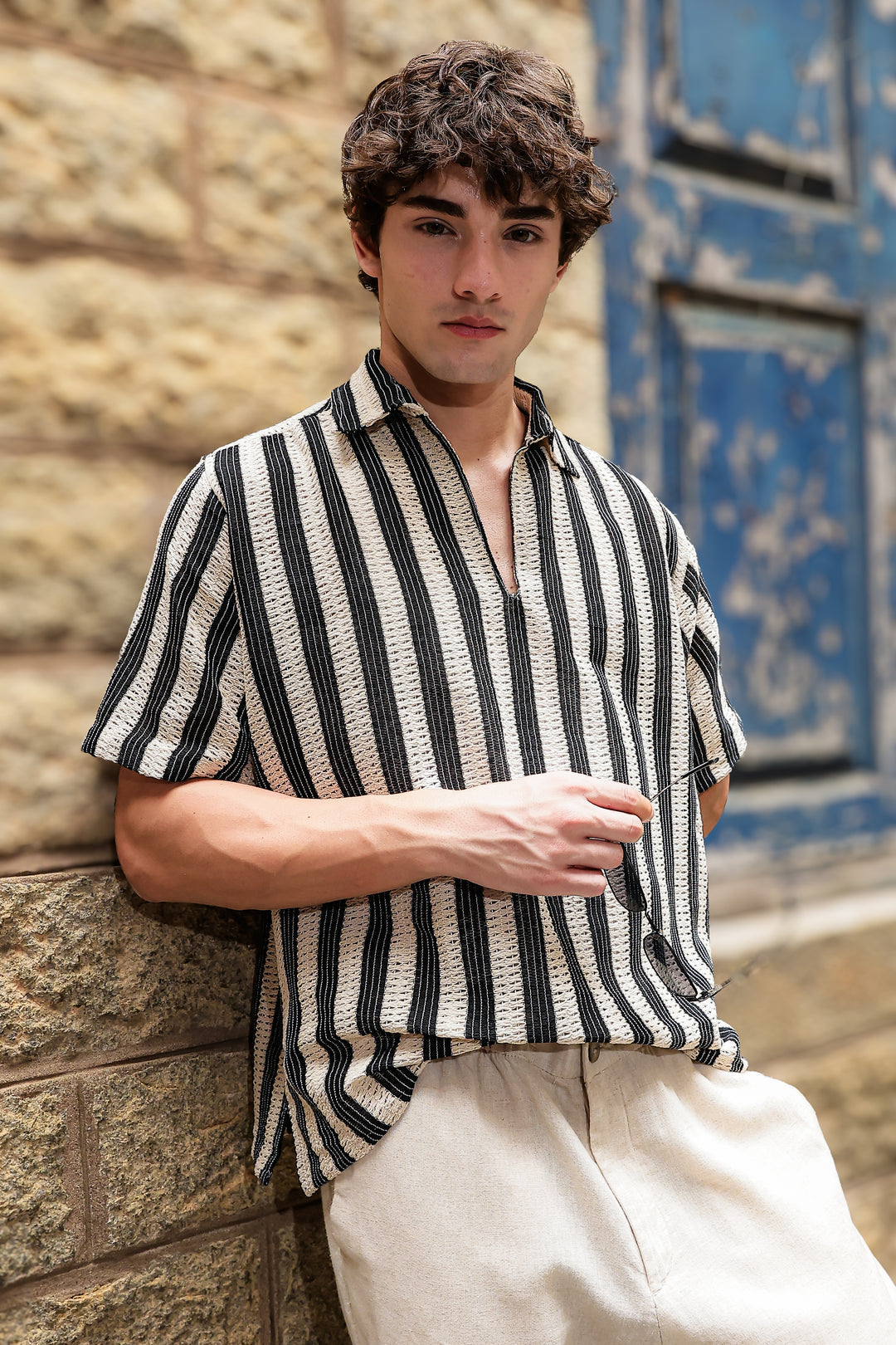Short Sleeve : Back Ecru Crochet Shirt