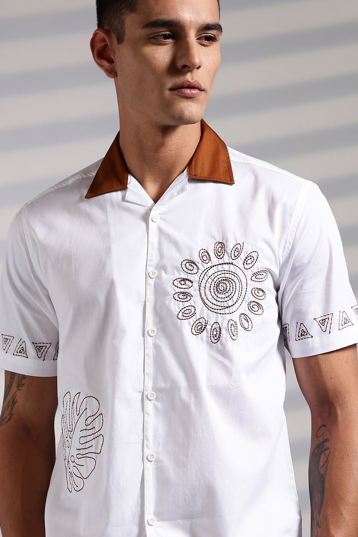 Sun: White Embroidery Cotton Cuban Shirt