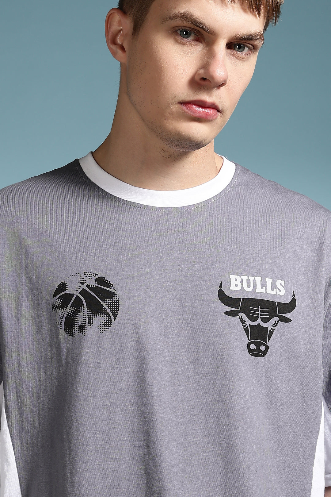 Chicago: Light Grey Oversized T-shirt