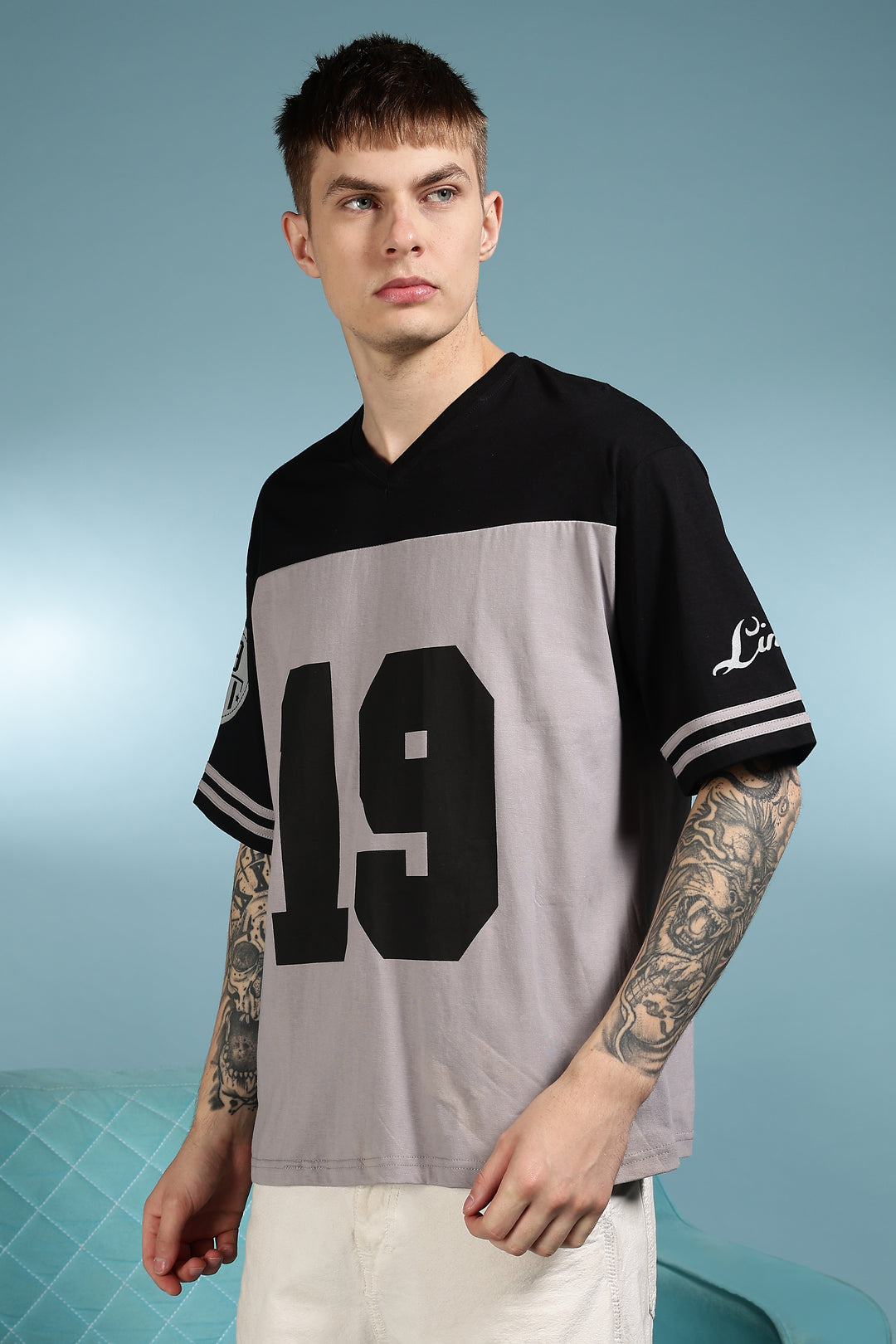 One-Nine: Oversized T-shirts