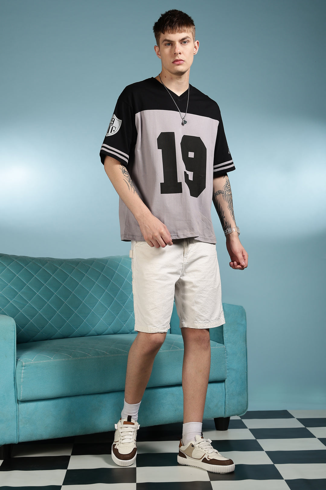 One-Nine: Oversized T-shirts