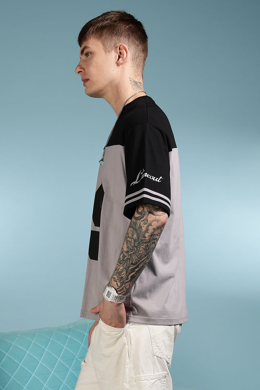 One-Nine: Oversized T-shirts