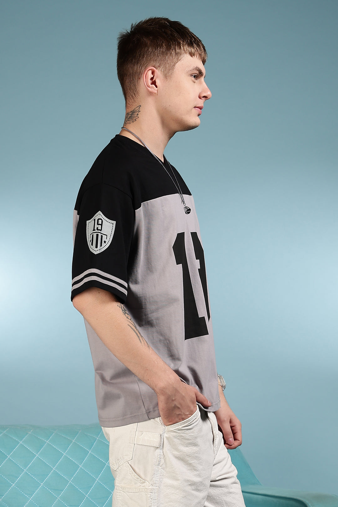 One-Nine: Oversized T-shirts