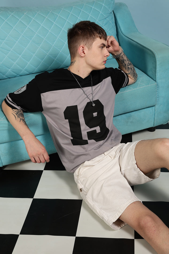 One-Nine: Oversized T-shirts