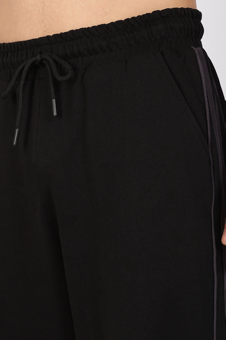 Perfect Stripes: Black joggers