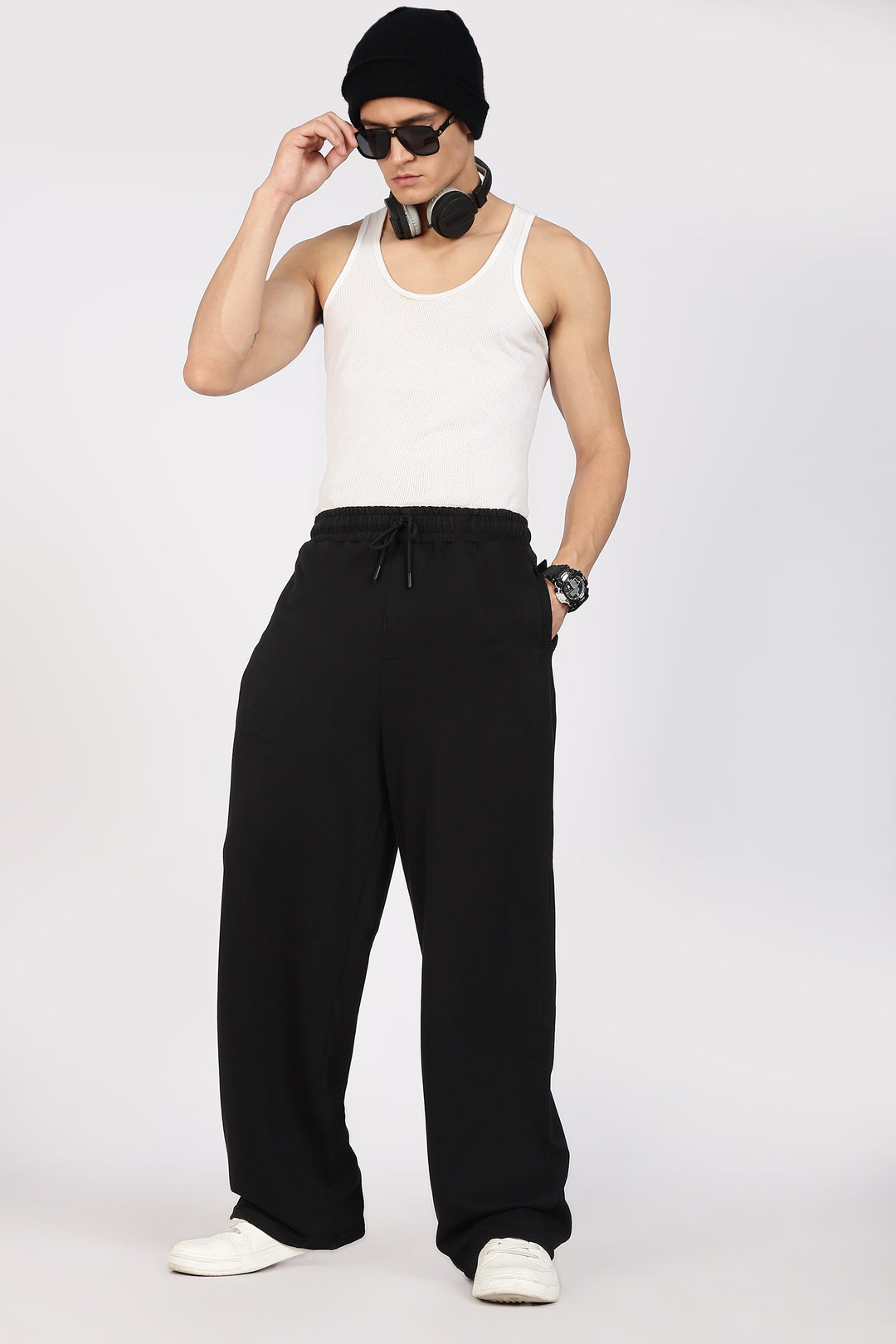 Korean Fit: Black Solid Joggers