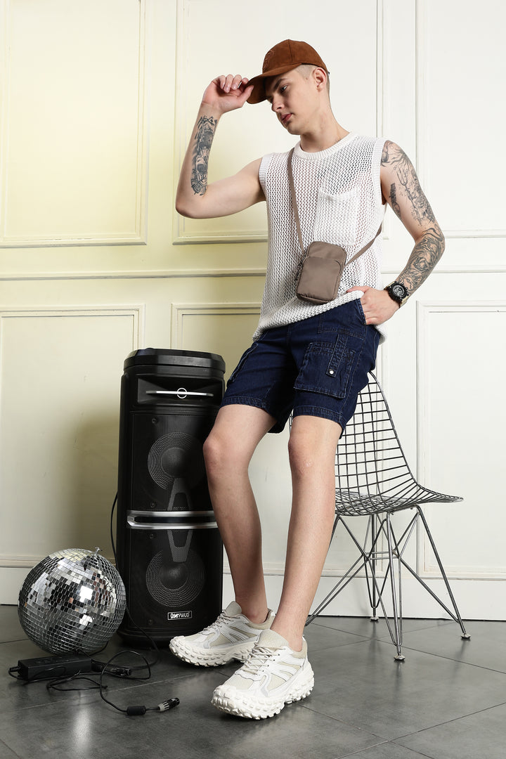 Street style washed denim shorts