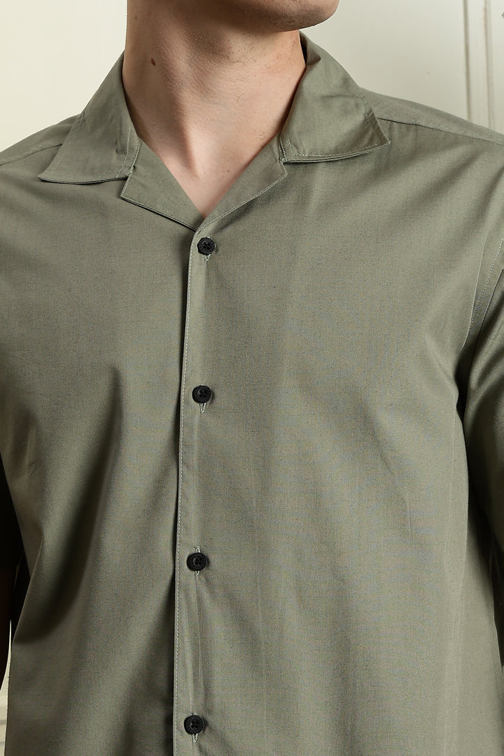Giraffe Aplique Cuban shirt
