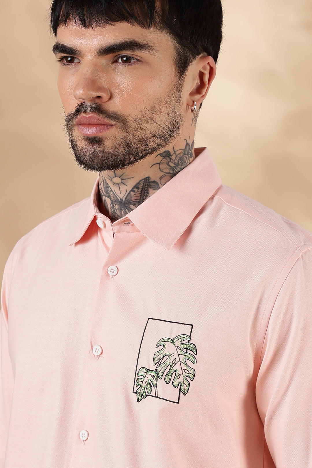 Emerald : Embroidery Pink shirt