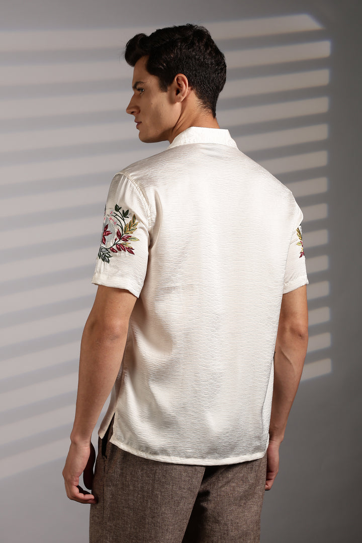 Cosmos Embroidery Shirt