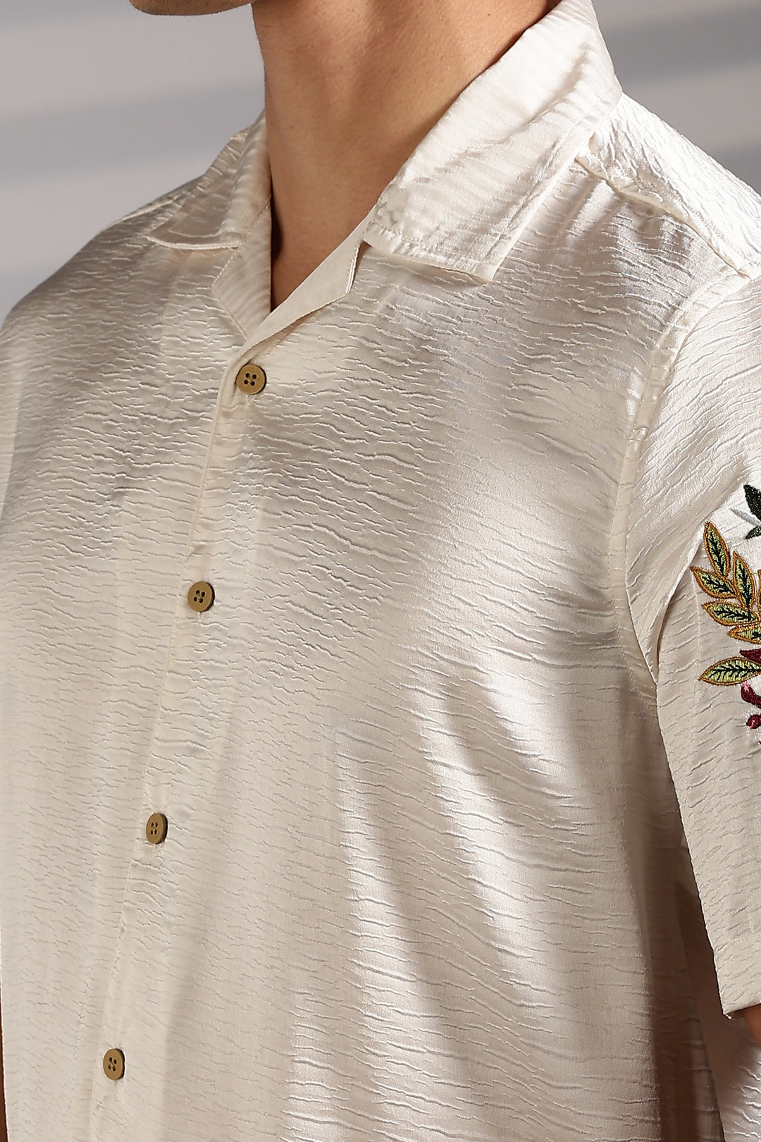 Cosmos Embroidery Shirt