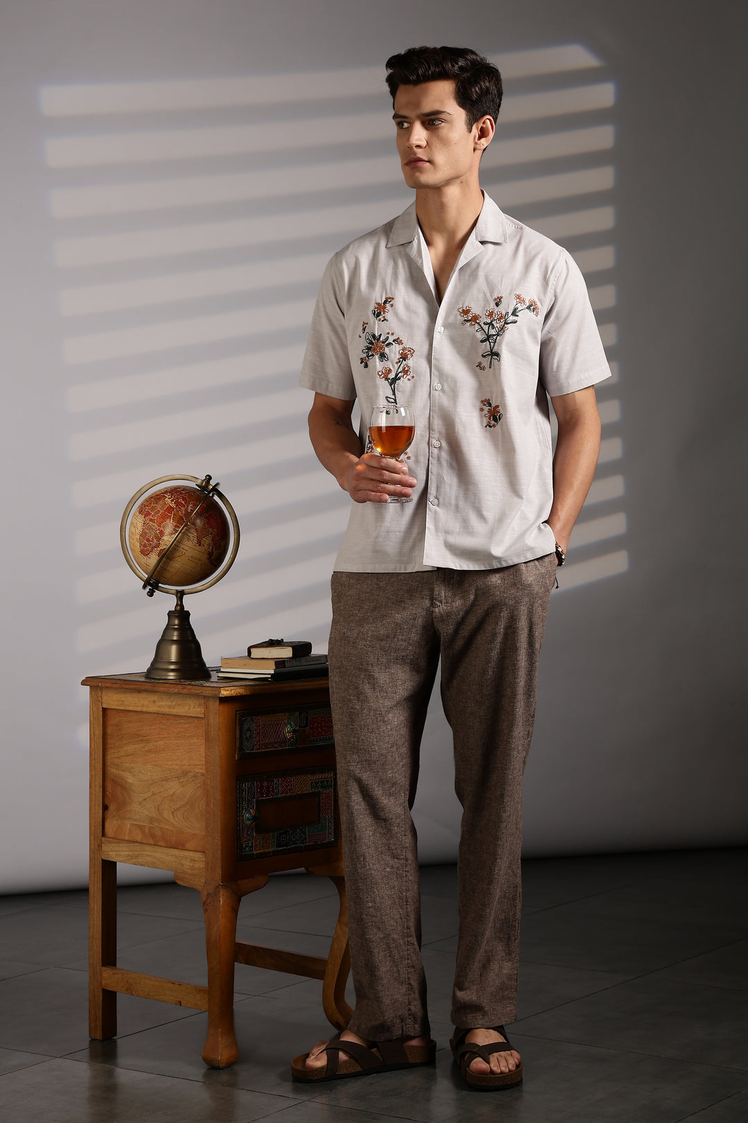 Boutonnière Embroidery Cuban shirt