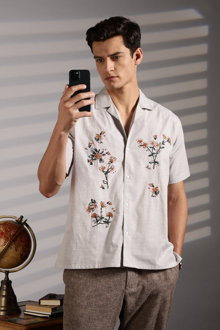 Boutonnière Embroidery Cuban shirt