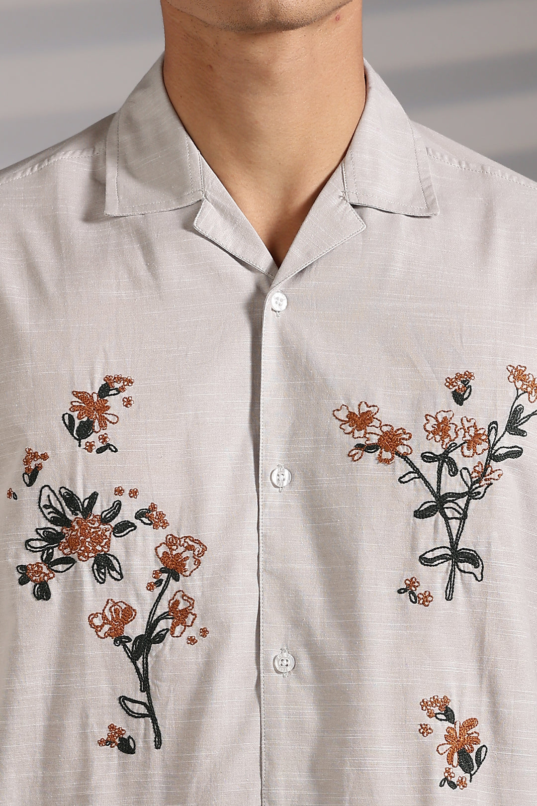 Boutonnière Embroidery Cuban shirt