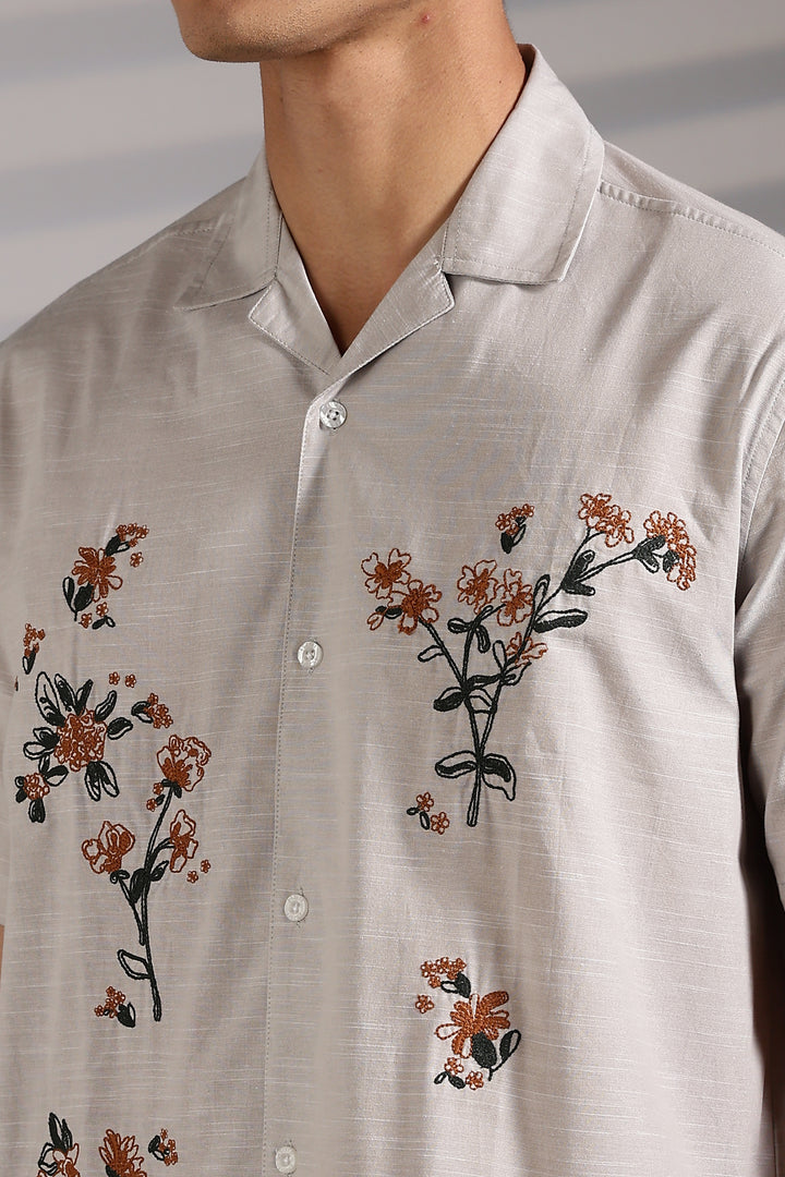 Boutonnière Embroidery Cuban shirt