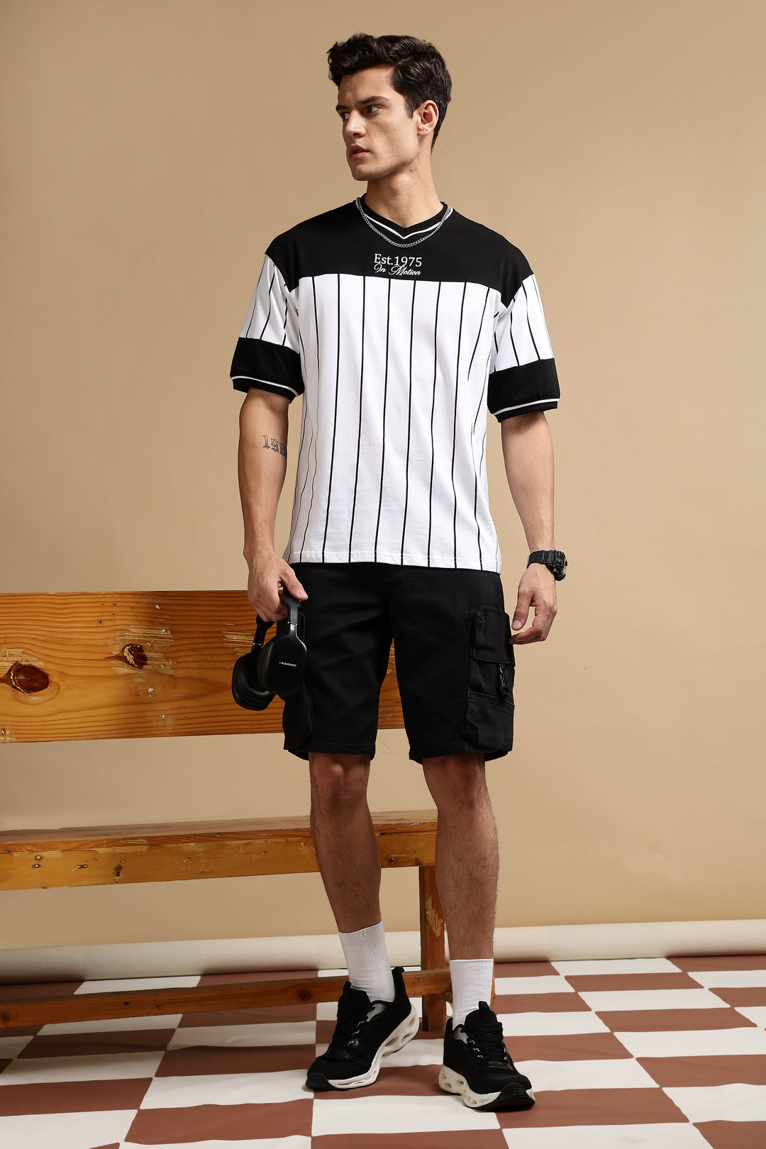 Vintage: Black and White Oversized T-shirt