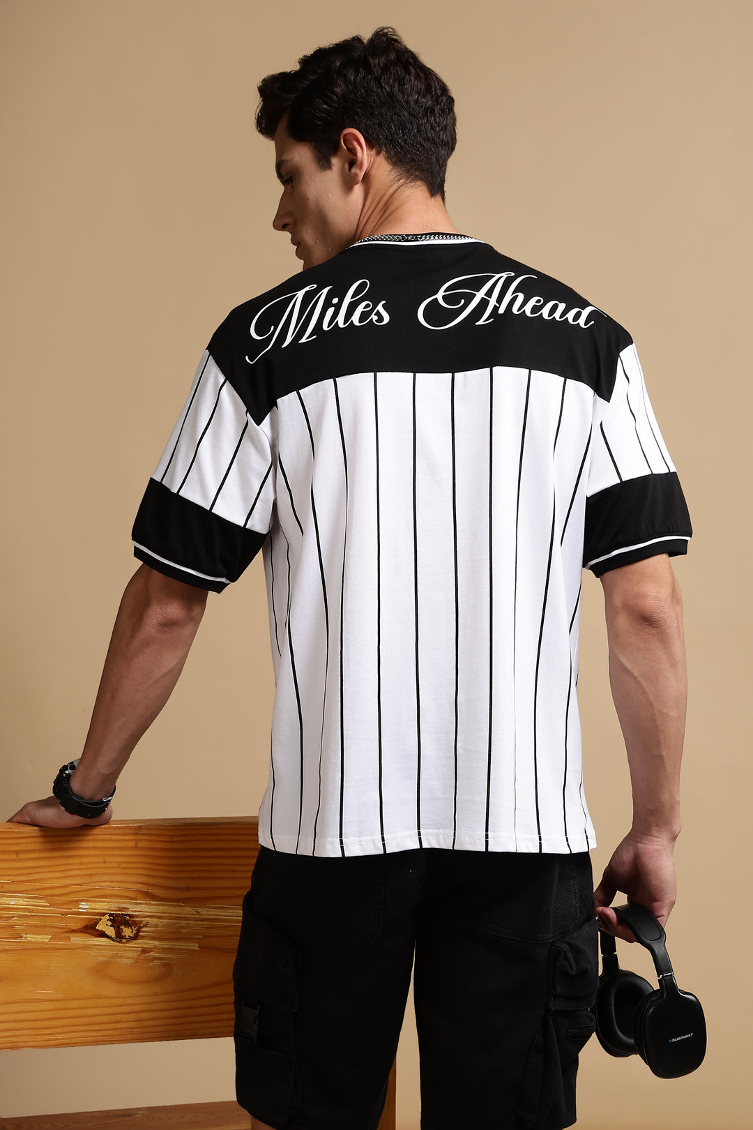 Vintage: Black and White Oversized T-shirt