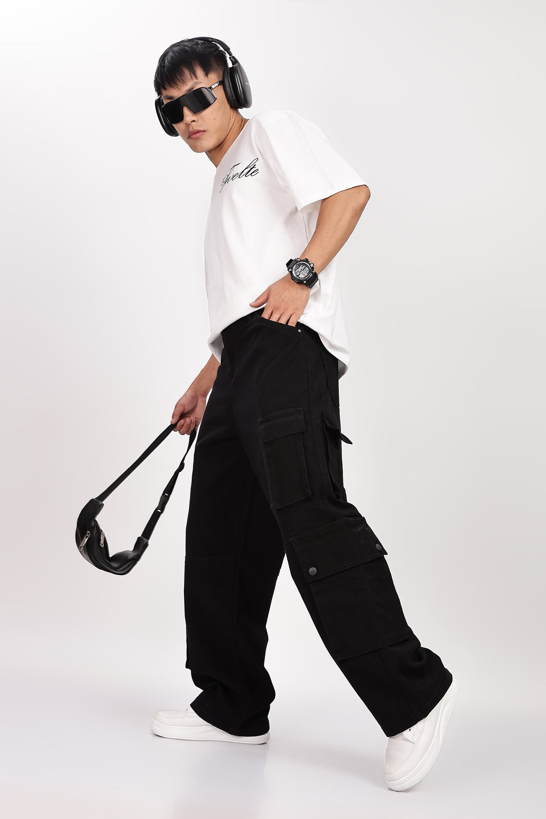 Classic: Black Twill Cargo Pants