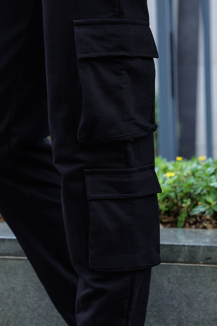 Multi Pockets: Black Cargo Joggers