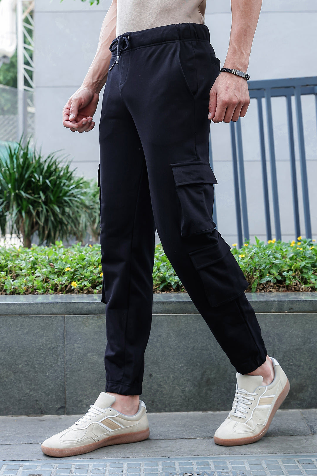 Multi Pockets: Black Cargo Joggers