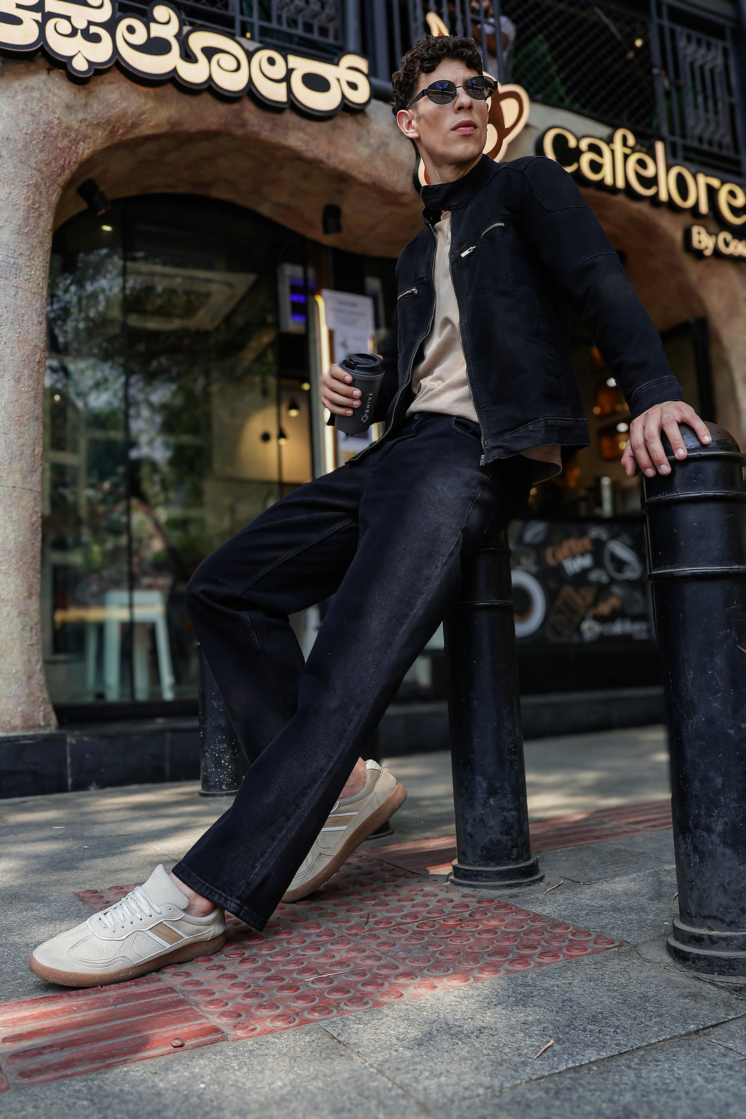 Side Faded: Black Jeans