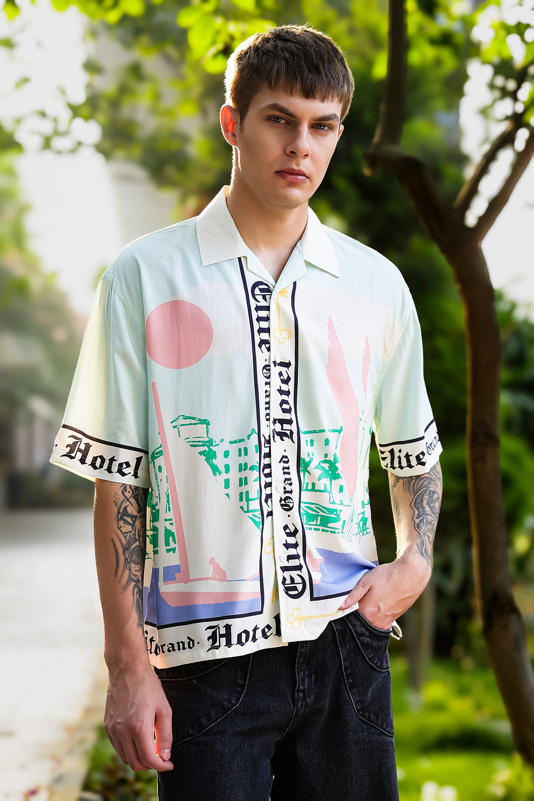 Elite Grand Hotel : Oversized Printed Shirt
