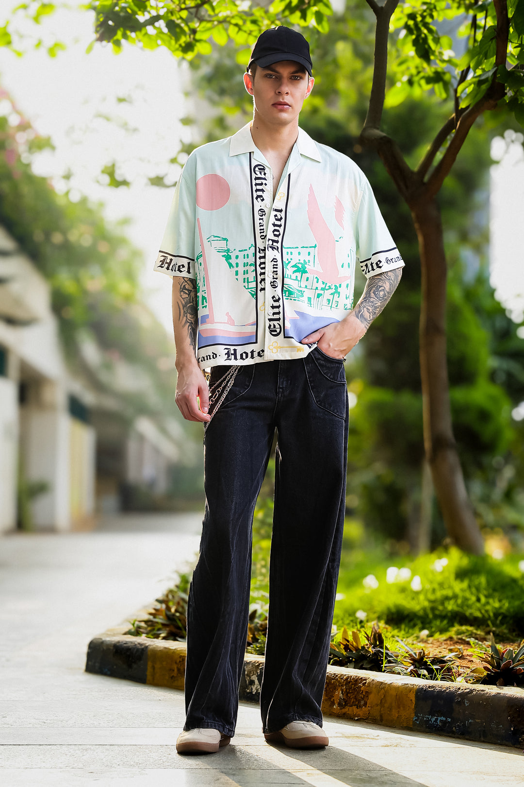 Elite Grand Hotel : Oversized Printed Shirt