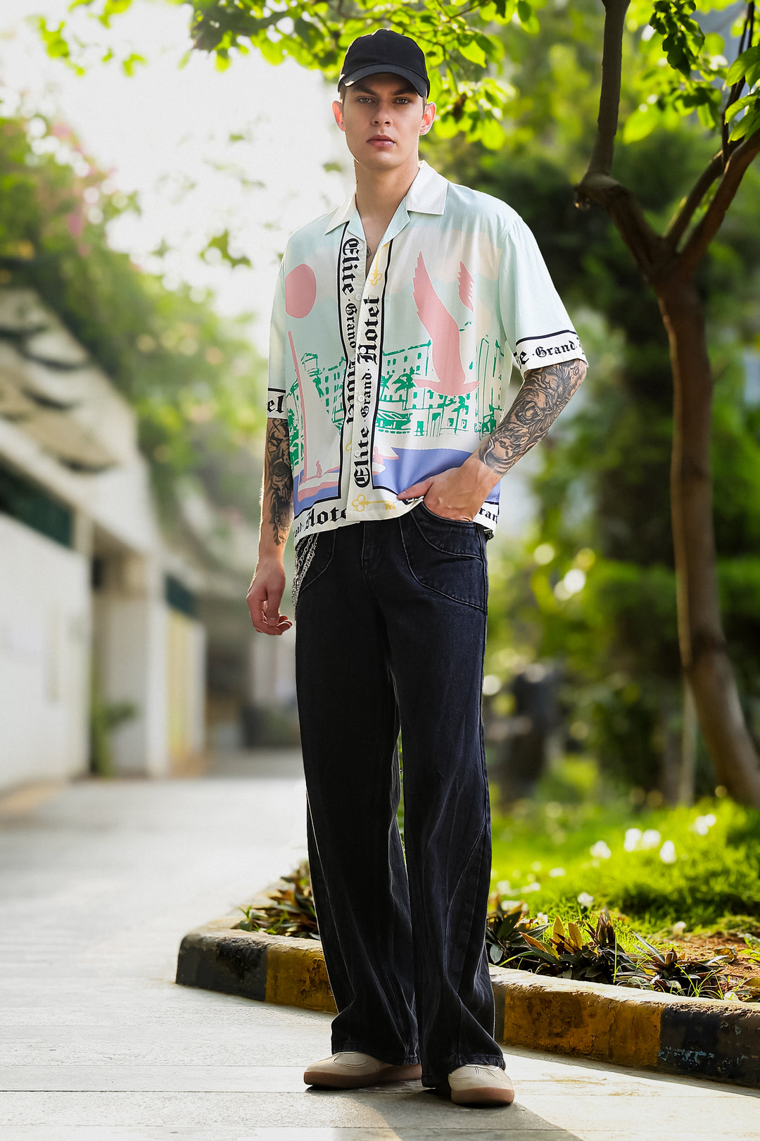 Elite Grand Hotel : Oversized Printed Shirt
