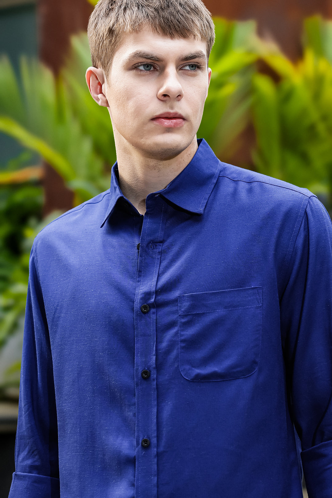 Linen: Navy Shirt