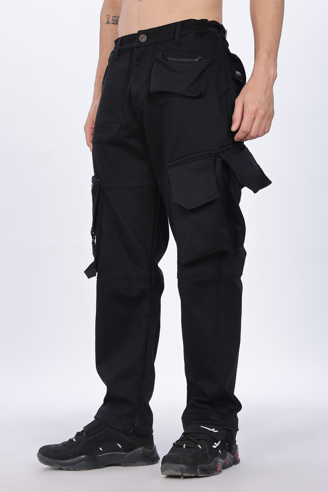 Superior Baggy Black Cargo Pants