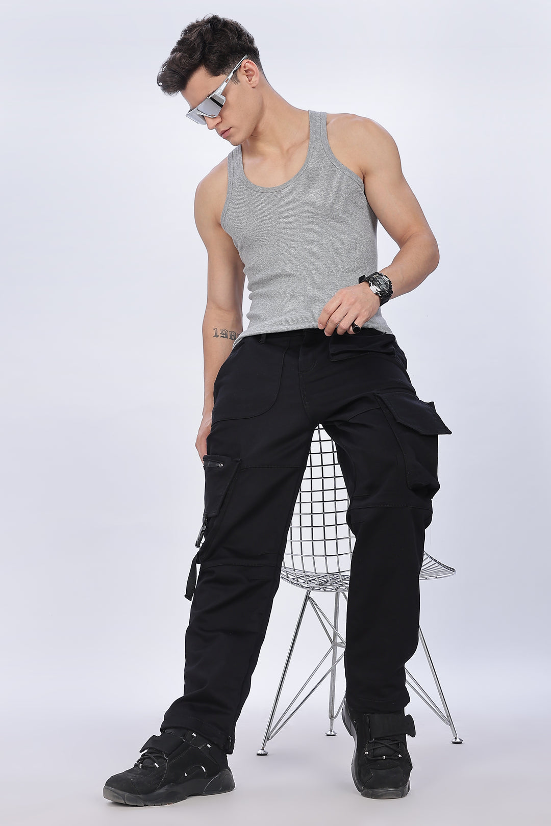 Superior Baggy Black Cargo Pants